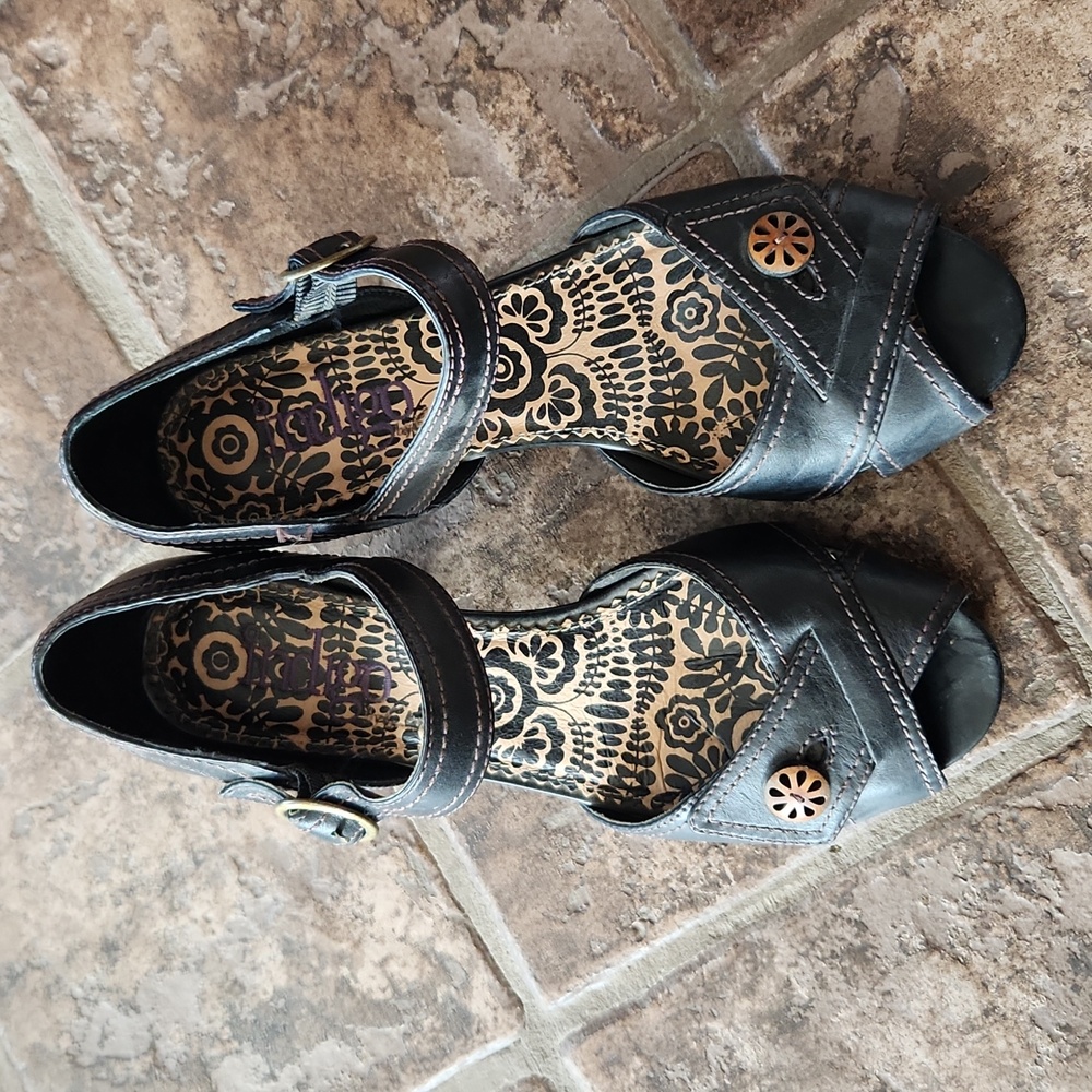 Indigo by Clark's Heels